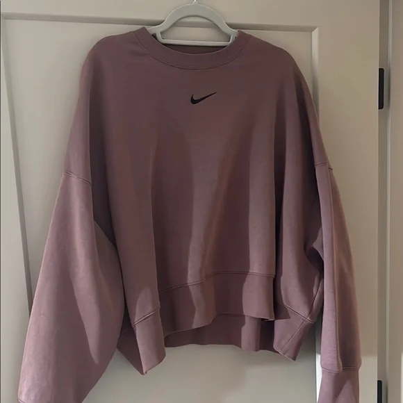 NIKE PHOENIX FLEECE OVER-OVERSIZED CREW-NECK SWEATSHIRT - Picture 3 of 4